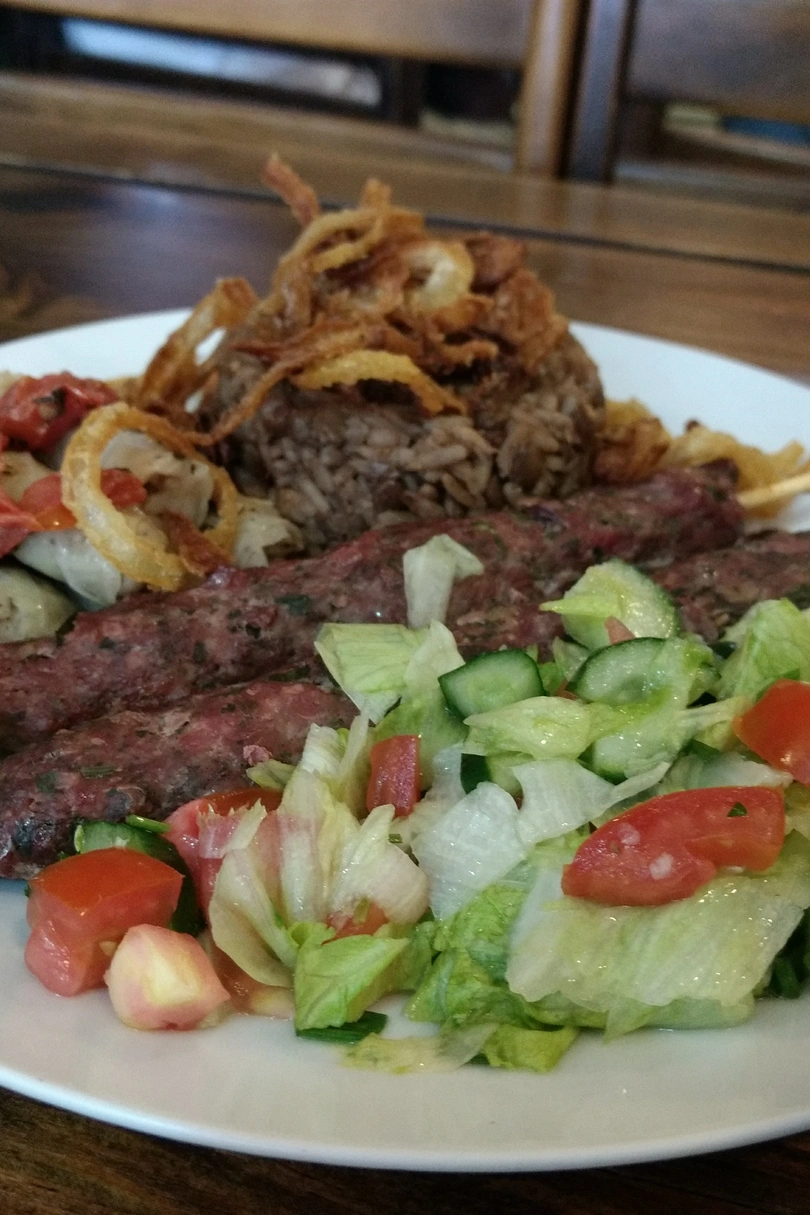 Armazém Califórnia Restaurante Árabe cover