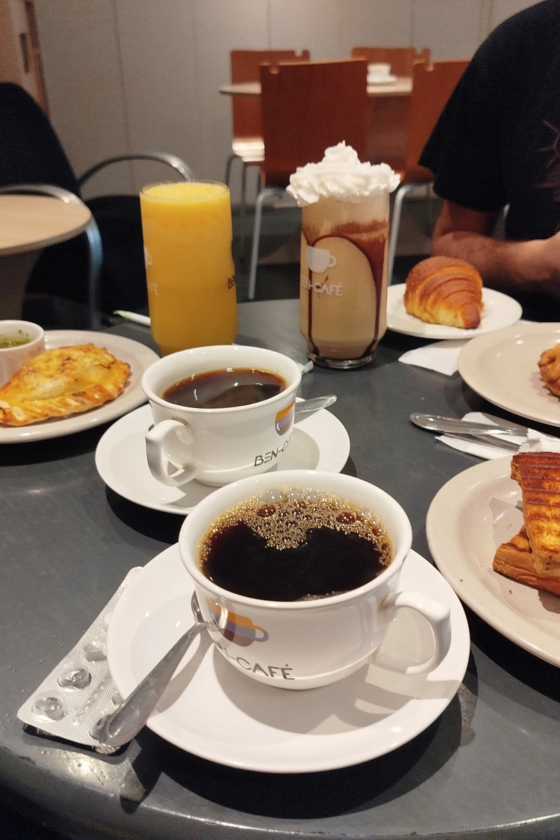 Ben Café cover