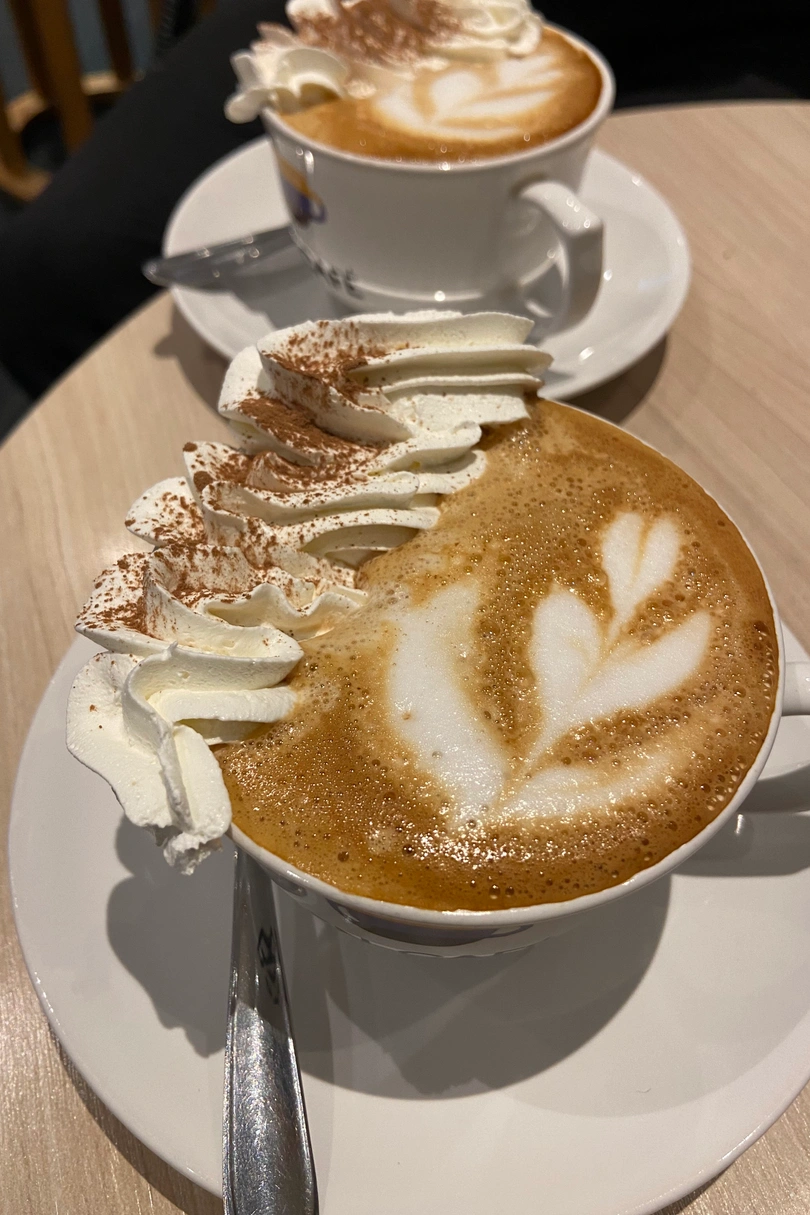 Ben Café cover