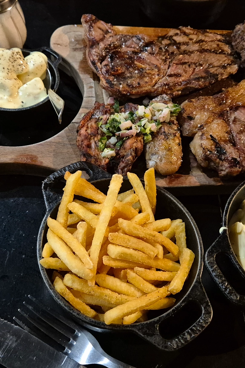 Chinchu - Bar e Parrilla cover