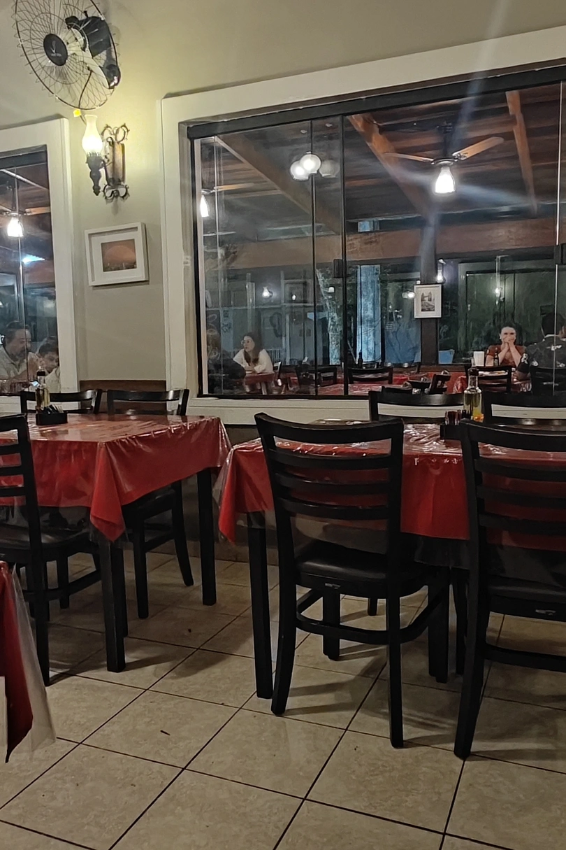 Chocolate com Banana - Rodízio de Pizza / Caranguejo em Curitiba cover