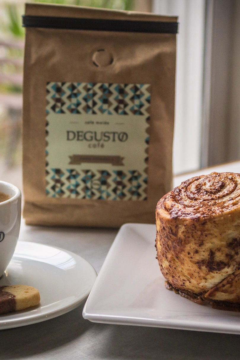 Degusto Café cover