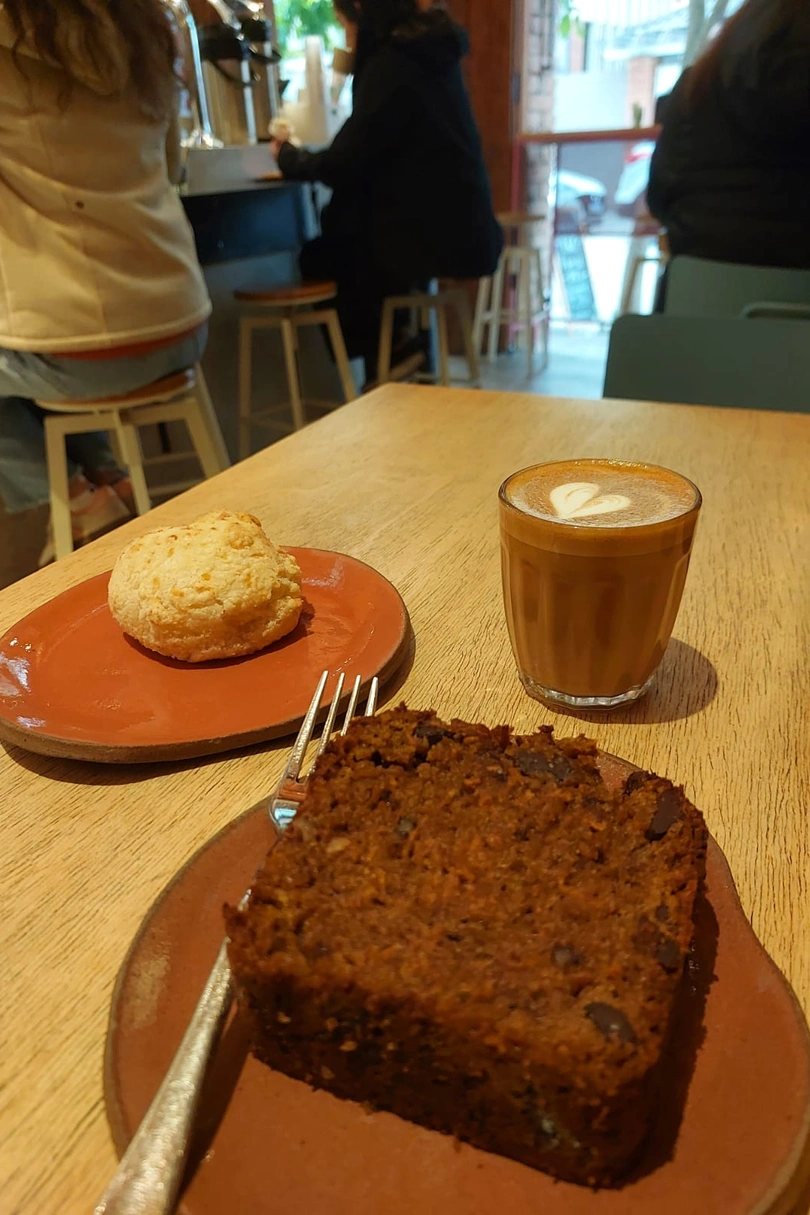 Empírico Café cover