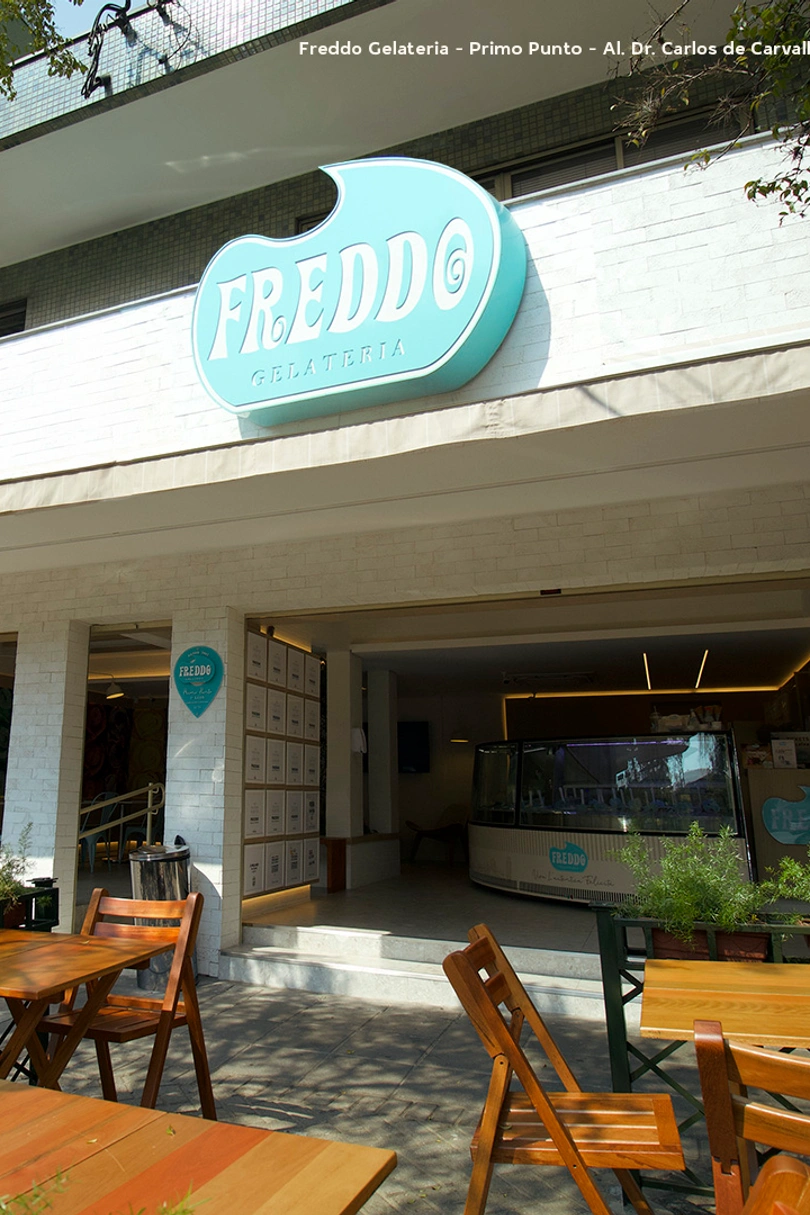 Freddo Gelateria - Carlos de Carvalho cover