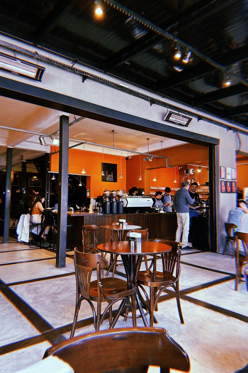 Lucca Cafés Especiais cover