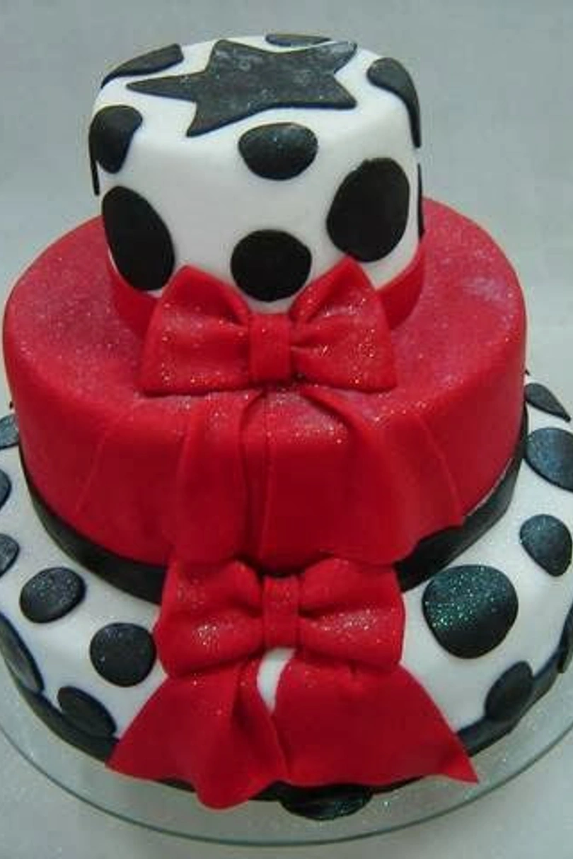 Panificadora e Confeitaria Família cover