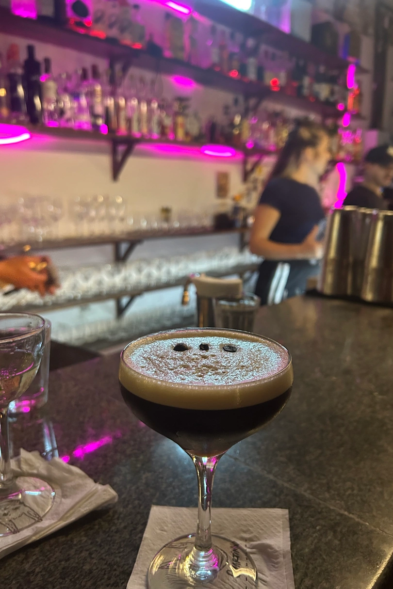 Quartinho Bar cover
