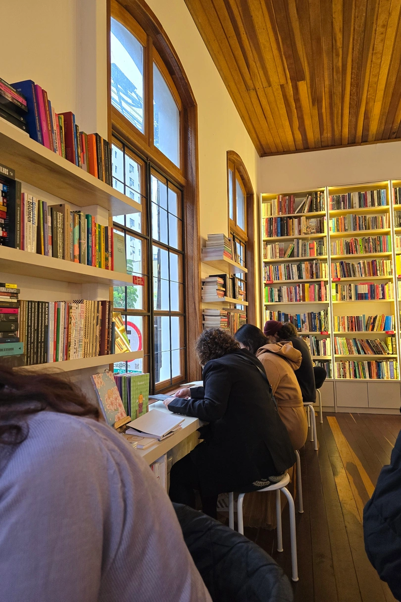 Telaranha – Livraria, Café & Editora cover