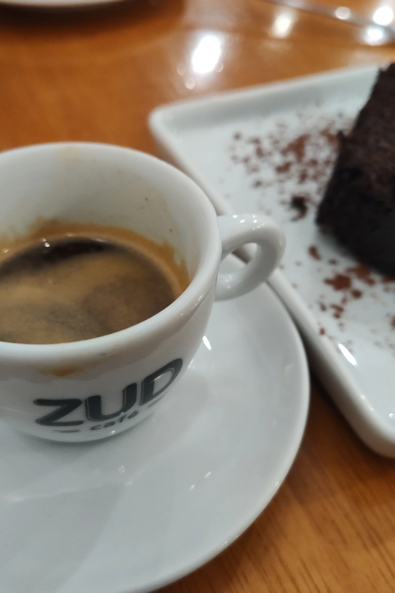 ZUD Café cover